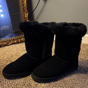 Lamo black boots